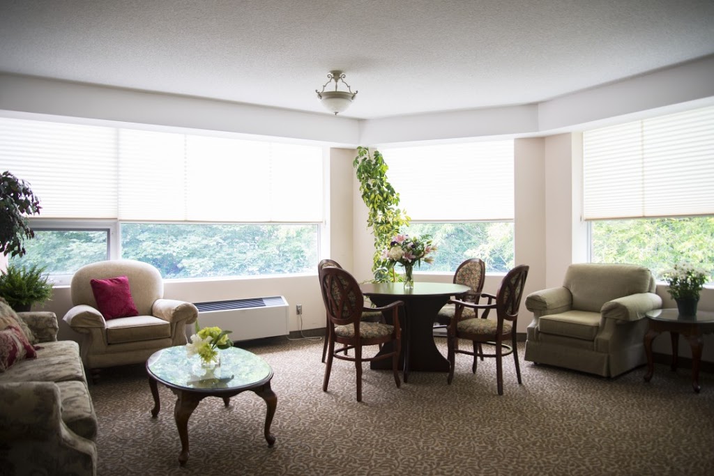 Chartwell Stillwater Creek Retirement Residence | 2018 Robertson Rd, Nepean, ON K2H 5Y8, Canada | Phone: (613) 366-6161