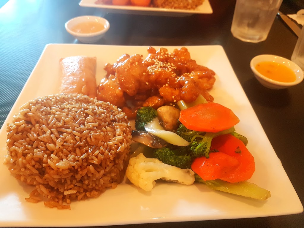 Tang Dynasty Restaurant 食間酒家 | 730 St Annes Rd, Winnipeg, MB R2N 0A2, Canada | Phone: (204) 888-6661