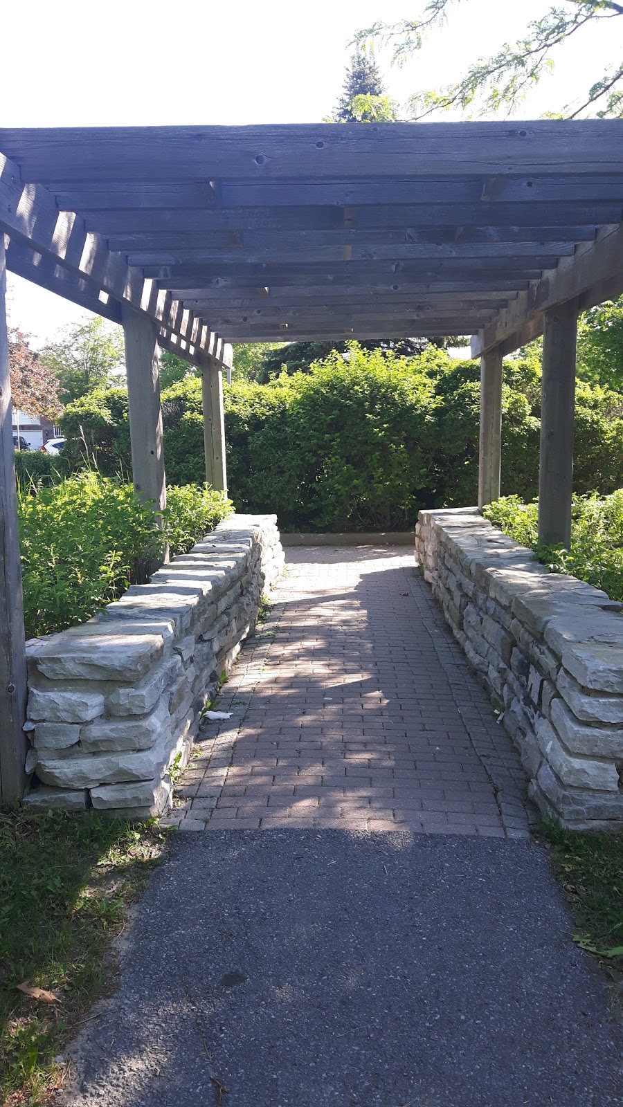 Mulligan Park | Nepean, ON K2J 0J7, Canada