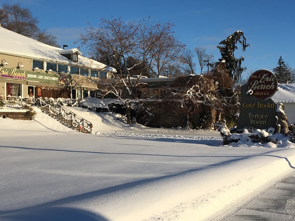 Erie Beach Hotel | 19 Walker St, Port Dover, ON N0A 1N0, Canada | Phone: (519) 583-1391