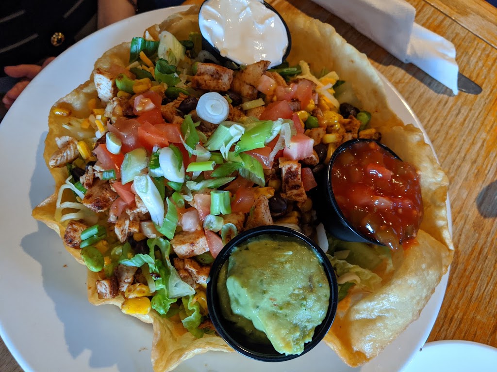 Black Bear Pub Ltd | 6201 Doumont Rd, Nanaimo, BC V9T 6G7, Canada | Phone: (250) 390-4800