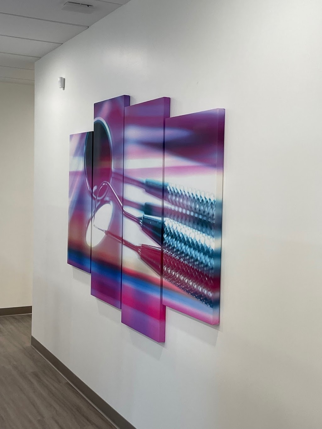 Renew Dental Family Dentistry | 1919 Sirocco Dr SW #420, Calgary, AB T3H 2Y3, Canada | Phone: (403) 283-6565