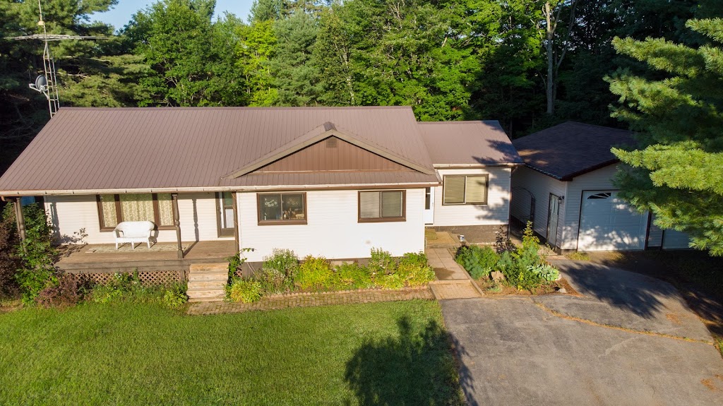 Tania Rightmyer Realtor - Ball Real Estate Inc., Brokerage | 127 Burleigh St, Apsley, ON K0L 1A0, Canada | Phone: (705) 760-3366