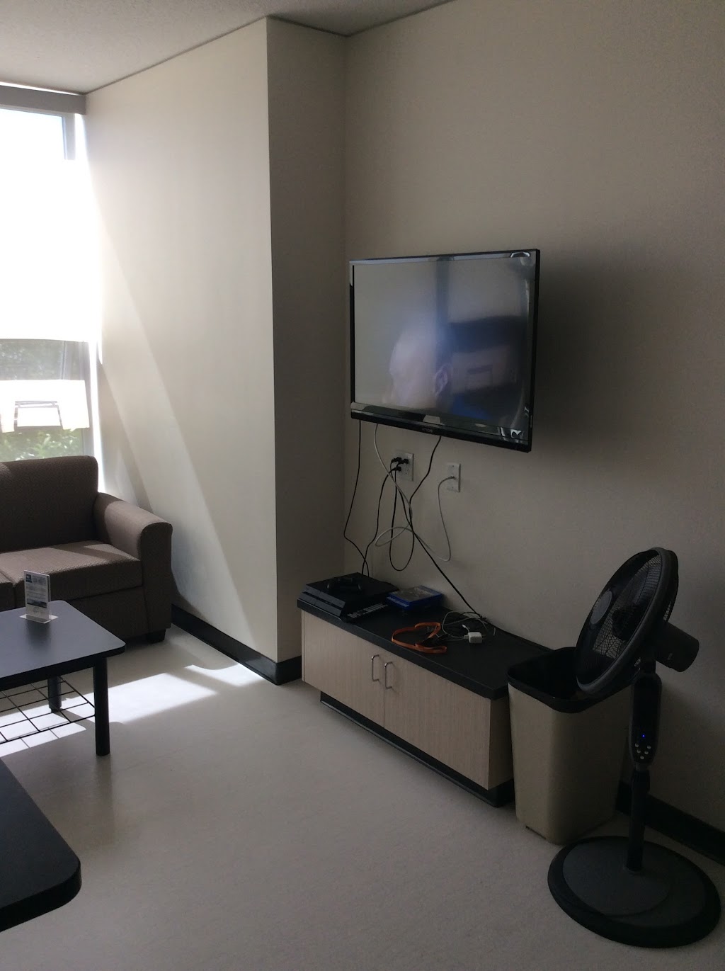 Mount Blakiston House | West Lethbridge, Lethbridge, AB T1K 6T3, Canada | Phone: (403) 329-2244
