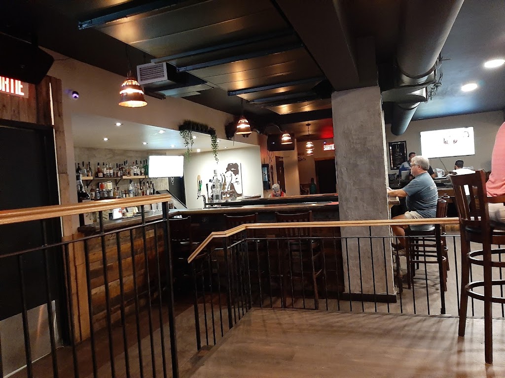 Sacré Fût | 1345 Rue Fleury E, Montréal, QC H2C 1R4, Canada | Phone: (514) 382-8352