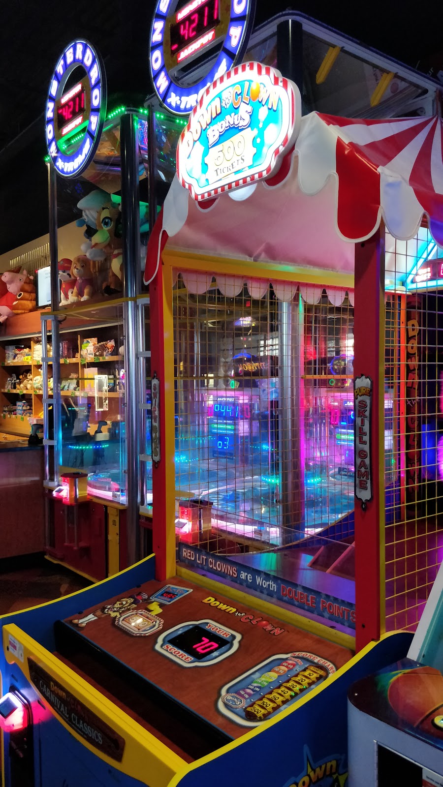 Champs Family Entertainment Centre | 300 Bronte St S, Milton, ON L9T 1Y8, Canada | Phone: (905) 878-1300