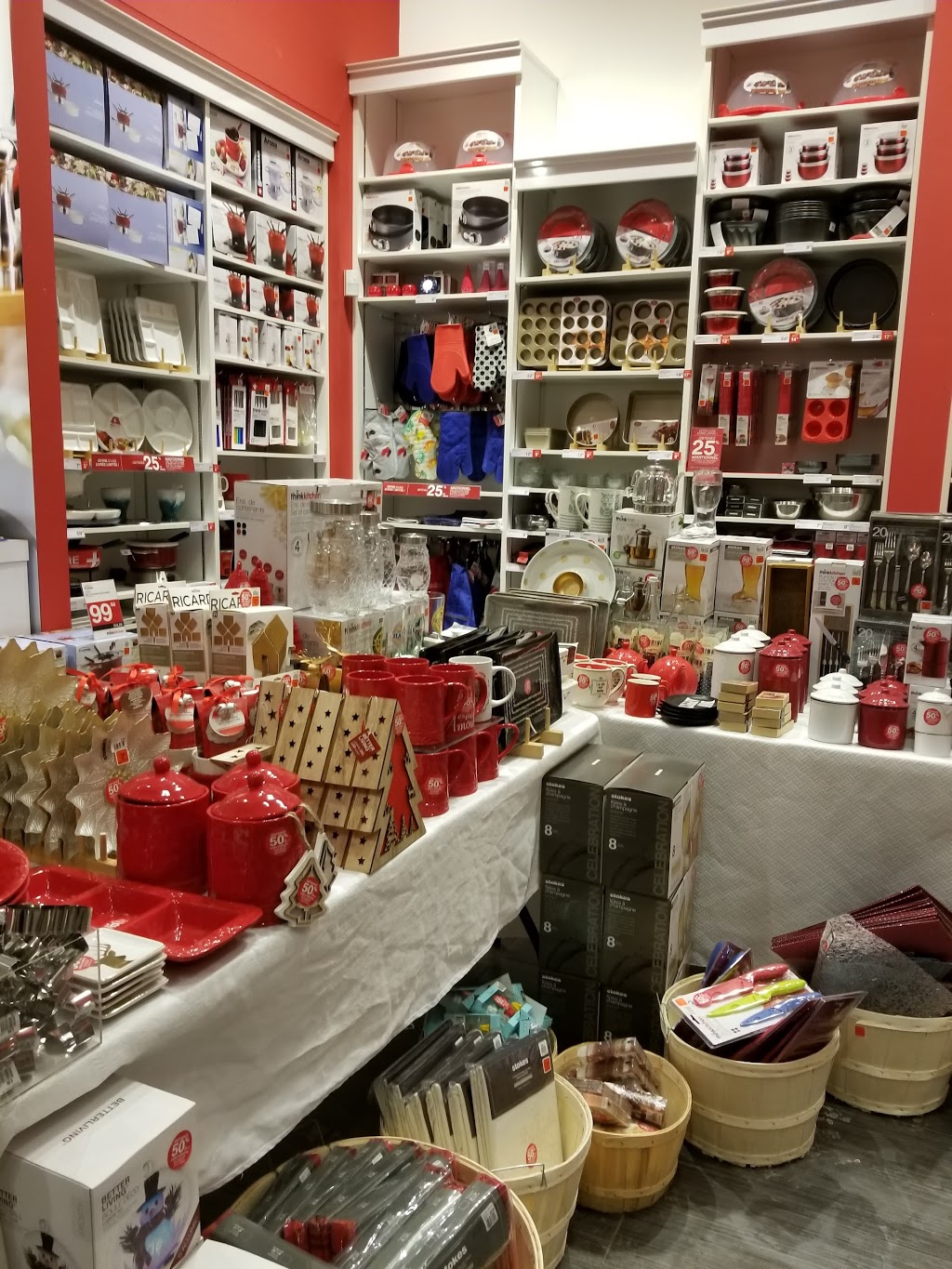 Think Kitchen -Quartier Dix30 Think Kitchenitchen | 9335 Boulevard Leduc, Brossard, QC J4Y 0A5, Canada | Phone: (450) 656-8653