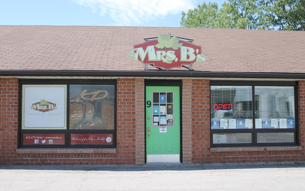 Mrs Bs Country Candy | 8 Loyalist Dr Unit #9, Brighton, ON K0K 1H0, Canada | Phone: (613) 475-5644