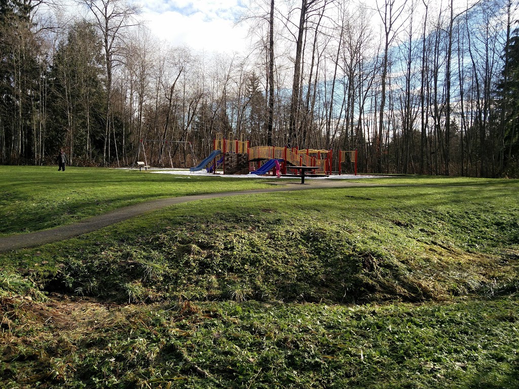 Squint Lake Park | 1541 Greystone Dr, Burnaby, BC V5A 1T4, Canada | Phone: (604) 294-7450