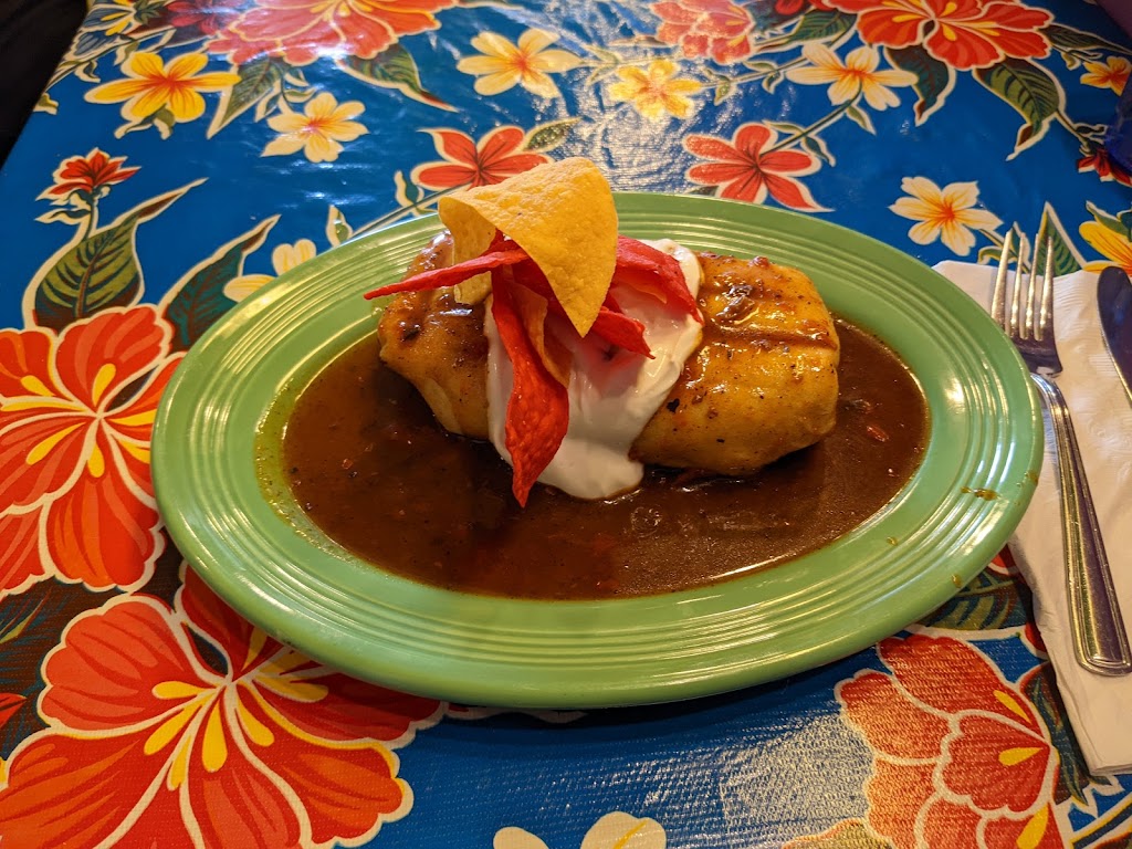 Three Gringos Mexican Grill | 735 Goldstream Ave, Victoria, BC V9B 2X4, Canada | Phone: (250) 391-4047