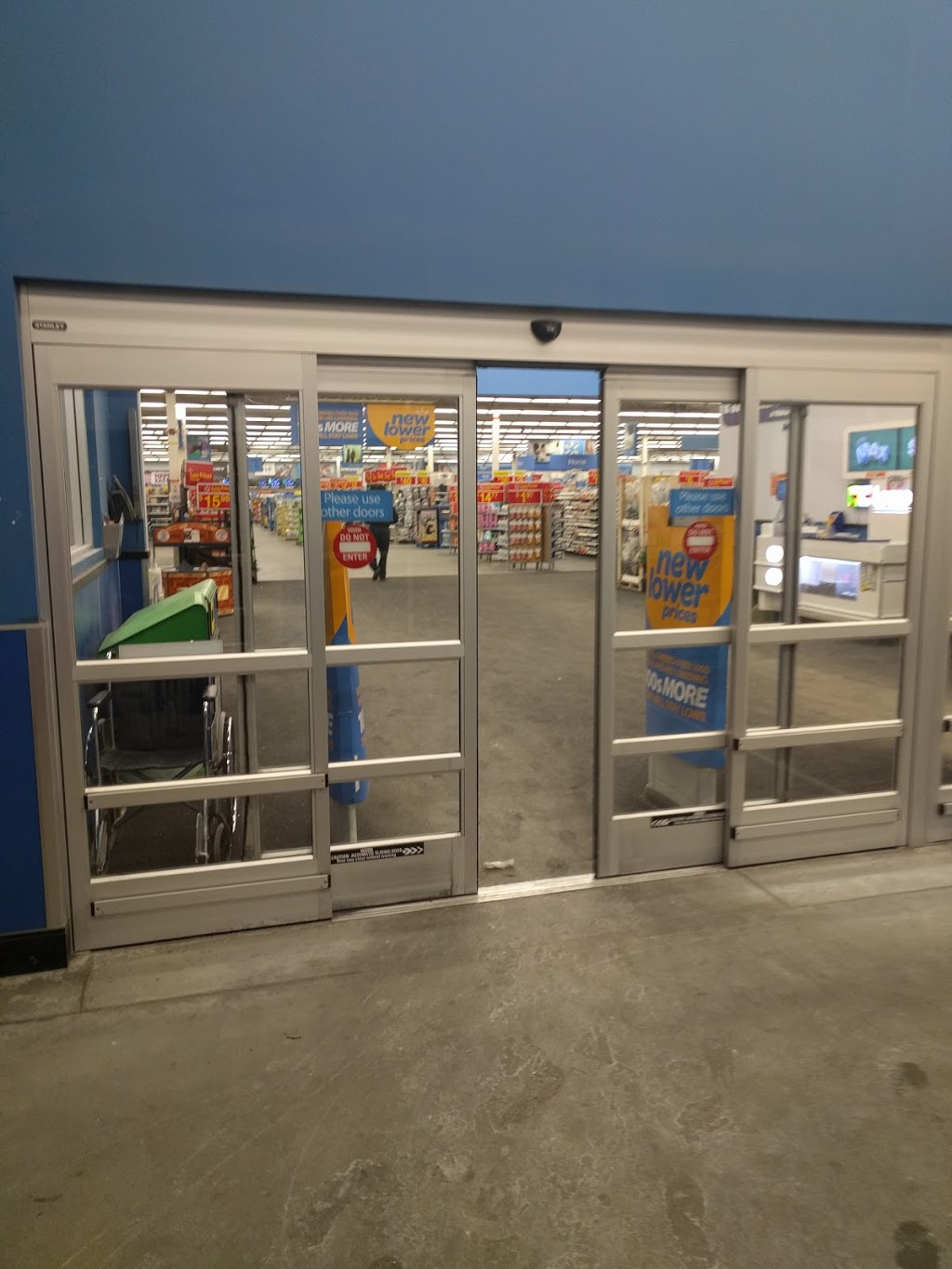 Walmart Bowmanville Supercentre | 2320 Durham Regional Hwy 2, Bowmanville, ON L1C 3K7, Canada | Phone: (905) 623-0110