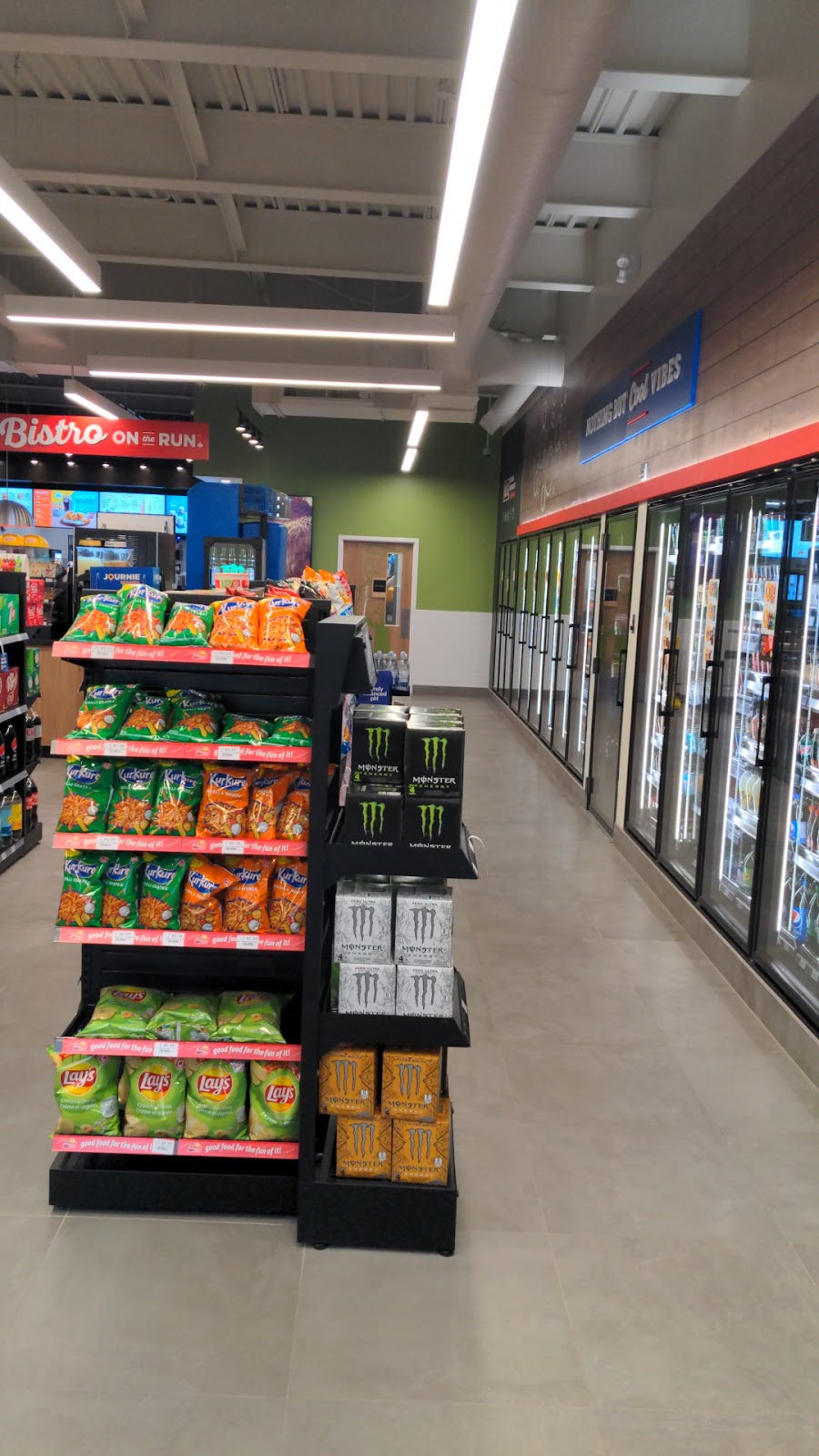 Ultramar - Gas Station | 305 Fogal Rd, Brampton, ON L6P 4R2, Canada | Phone: (905) 850-9873