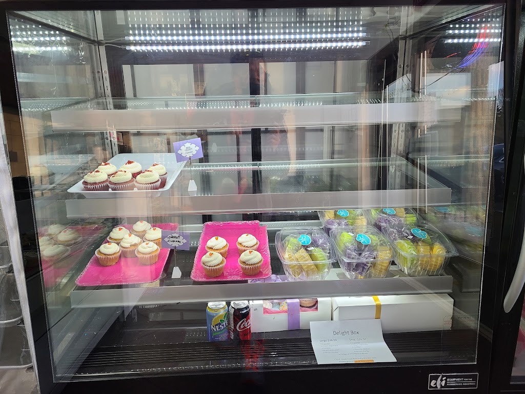 Cloud Cakes by Auntie Lou | 6861 170 St NW, Edmonton, AB T5T 4W5, Canada | Phone: (780) 540-2001