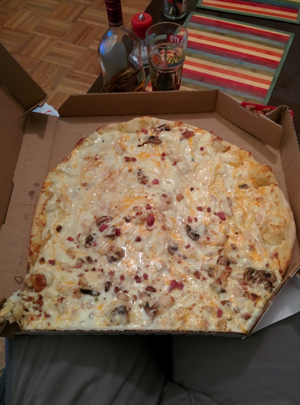 Dominos Pizza | 3326 Rue Ontario E, Montréal, QC H1W 1P7, Canada | Phone: (514) 525-3333