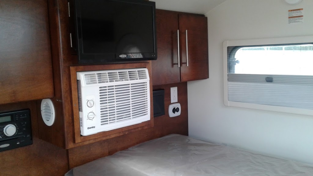 D J Cruzs | 4330 Henderson Hwy, Narol, MB R1C 0A1, Canada | Phone: (204) 339-4330