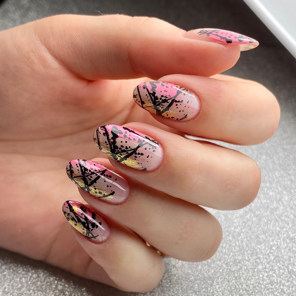 Lash n Nail Room Barrie | Manicure | Pedicure | Lash Extensions  | 75 Prince William Way Unit 53, Barrie, ON L4N 7P5, Canada | Phone: (647) 633-5433