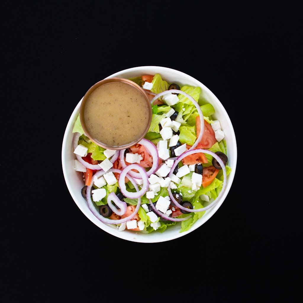 Lorenzos Pizzeria | 94 Montréal Rd, Vanier, ON K1L 6E6, Canada | Phone: (613) 562-0848