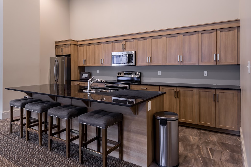 The Hazelton Apartments and Townhouses - Skyline Living | 39 Seapoint Rd, Dartmouth, NS B3B 0K2, Canada | Phone: (902) 403-4349