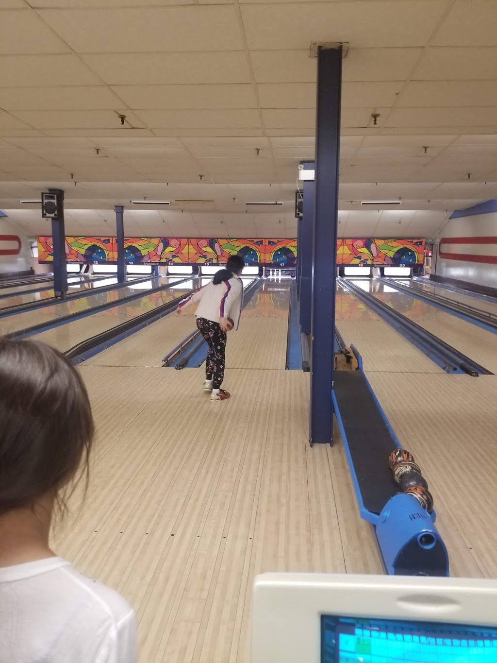 Victoria Bowling Lanes | 280 Victoria St S, Kitchener, ON N2G 2C3, Canada | Phone: (519) 745-3411