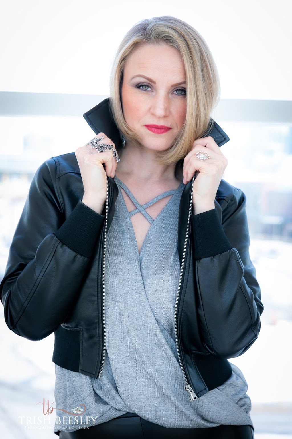 Trish Beesley Photography & Graphic Design | 3A King St S Unit 3, Cookstown, ON L0L 1L0, Canada | Phone: (416) 476-7812