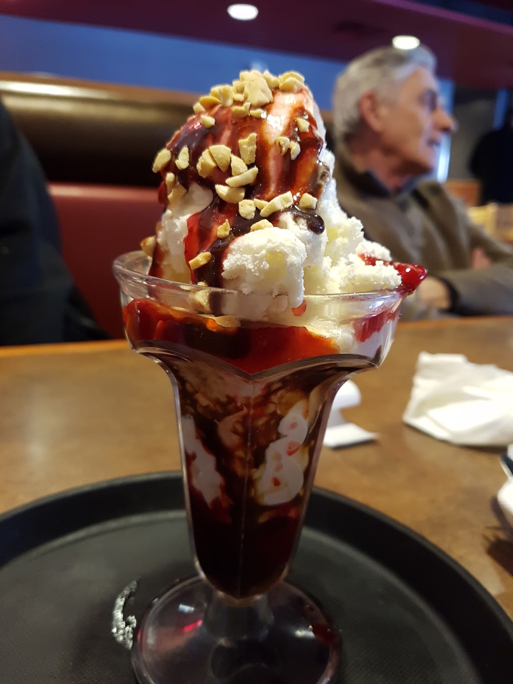 Mongos Grill | 1721 Kenaston Blvd, Winnipeg, MB R3Y 1V5, Canada | Phone: (204) 488-1001