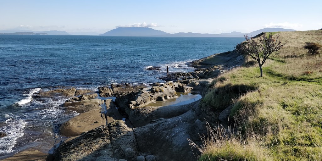 East Point Light | Saturna Island, Southern Gulf Islands, BC V0N 2Y0, Canada | Phone: (250) 546-8764