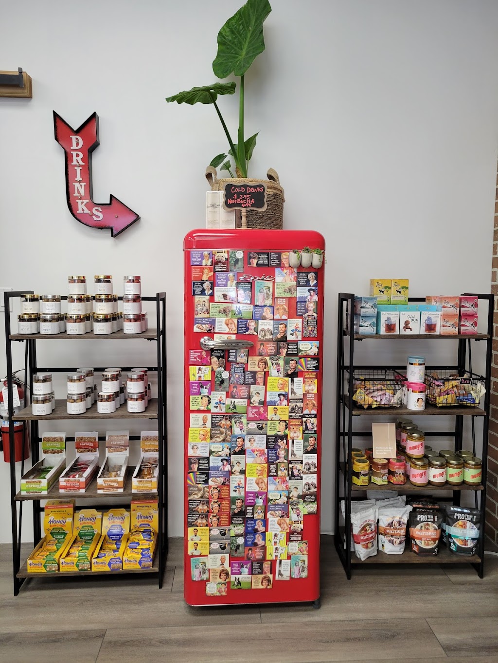 The Lake Mercantile | 89B S Shore Rd, Lake Cowichan, BC V0R 2G0, Canada | Phone: (250) 217-4333