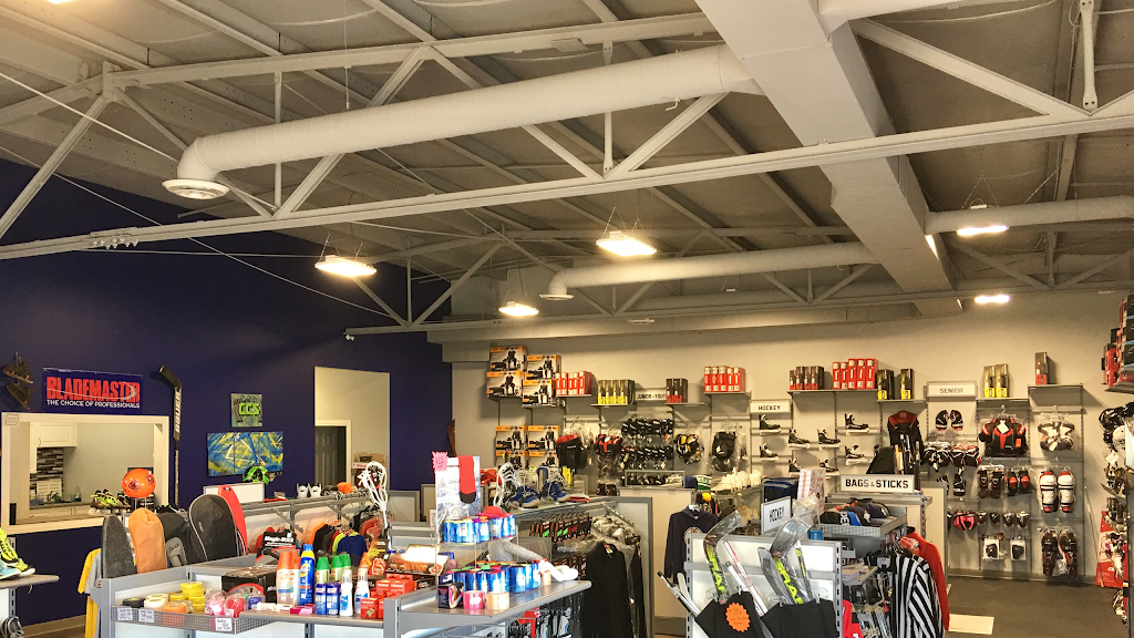 Crossfield Corner Sports | 901 Mountain Ave, Crossfield, AB T0M 0S0, Canada | Phone: (403) 946-0011