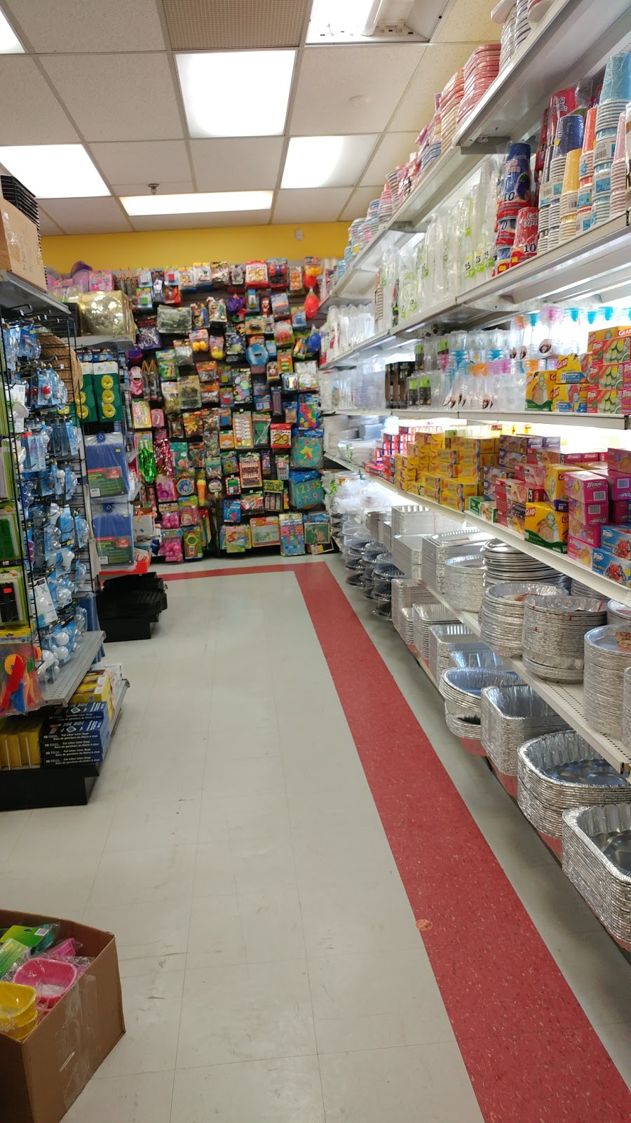 The Shoe Club Inc | 1255 The Queensway, Etobicoke, ON M8Z 1S1, Canada | Phone: (416) 251-4577