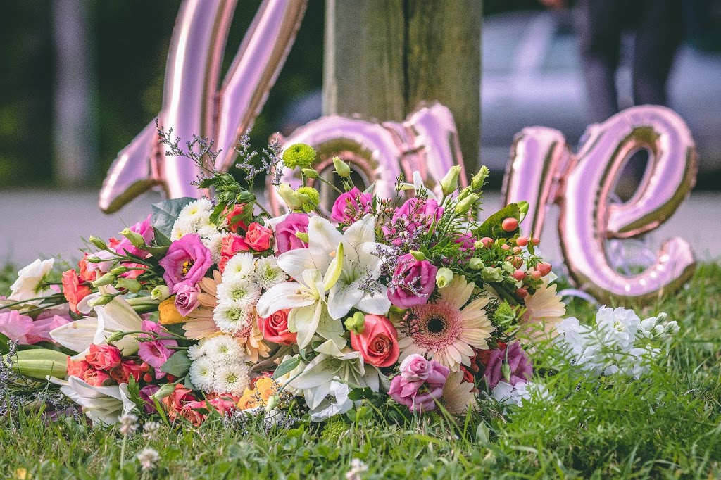 Spring Florist | 3011 Markham Rd, Scarborough, ON M1X 1L7, Canada | Phone: (416) 903-5069