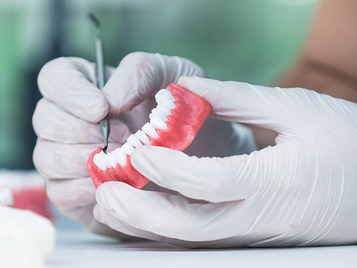 Annie Leclerc d.d. Denturologiste | 3020 Boulevard Rome Local 8, Brossard, QC J4Y 2M7, Canada | Phone: (450) 656-1368