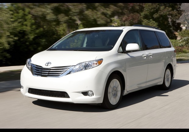 Holiday Car Rentals | Toronto | 240 Belfield Rd, Etobicoke, ON M9W 1H3, Canada | Phone: (905) 455-1113