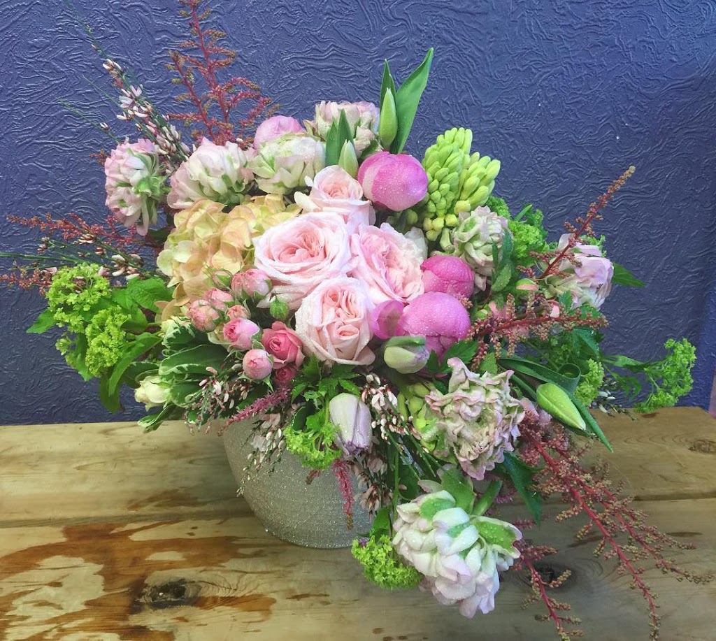Toronto Flower Co. | 100 Brydon Dr E, Etobicoke, ON M9W 4N9, Canada | Phone: (416) 855-9984