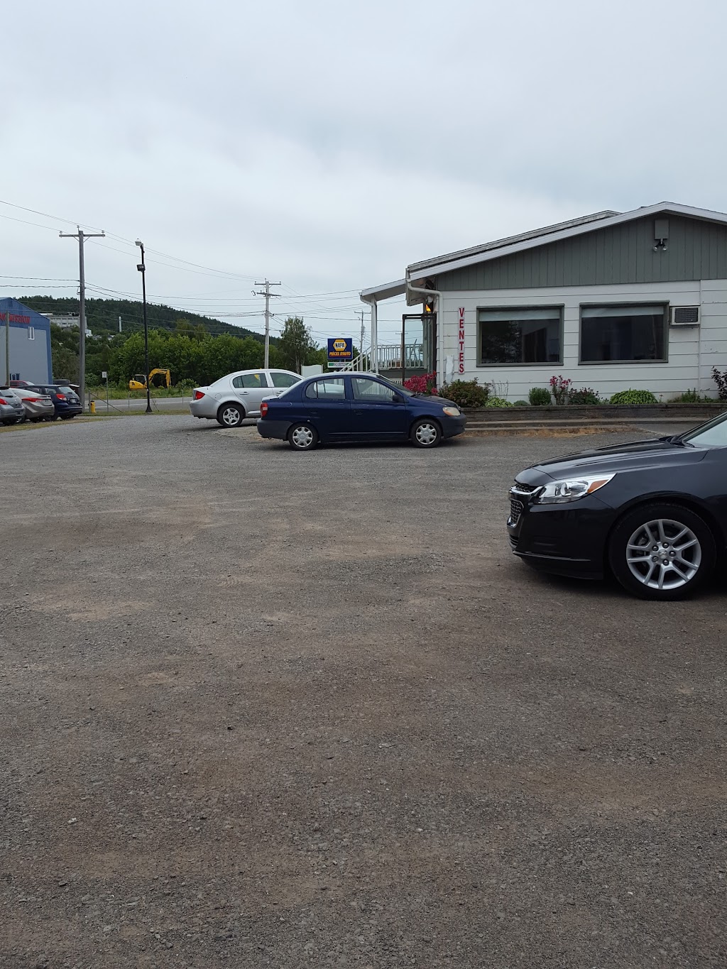 Automobiles La Pocatiere | 1002 Av. de la Grande-Anse, La Pocatière, QC G0R 1Z0, Canada | Phone: (418) 856-5556
