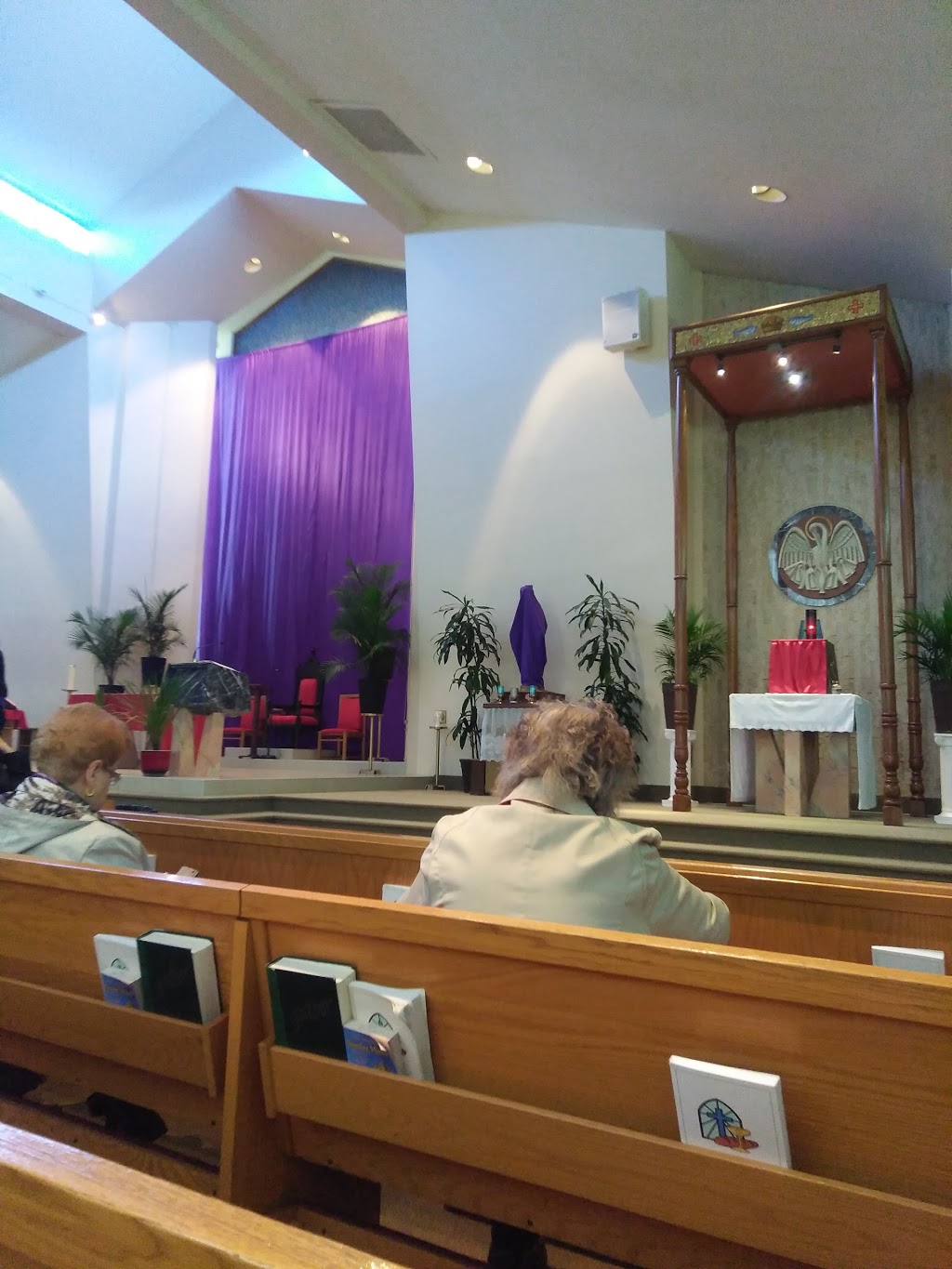 Our Lady of the Airways Church | 7407 Darcel Ave, Mississauga, ON L4T 2X5, Canada | Phone: (905) 677-4615