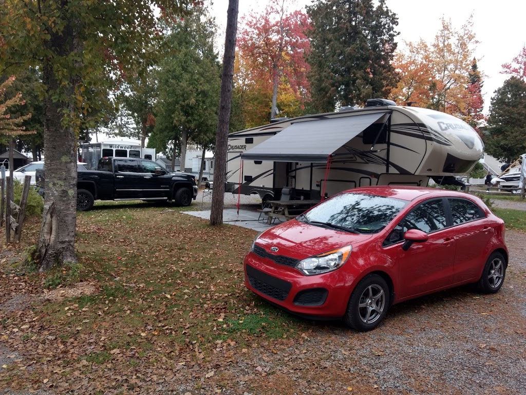 Camping Lac aux Sables | 200 Rue Sainte Marie, Lac-aux-Sables, QC G0X 1M0, Canada | Phone: (418) 336-2488