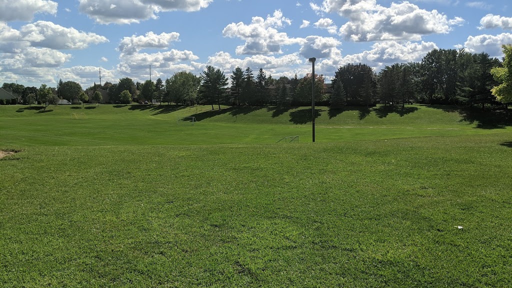 Gardenway Park | 2001 Gardenway Dr, Orléans, ON K4A 2Y7, Canada | Phone: (613) 580-2400