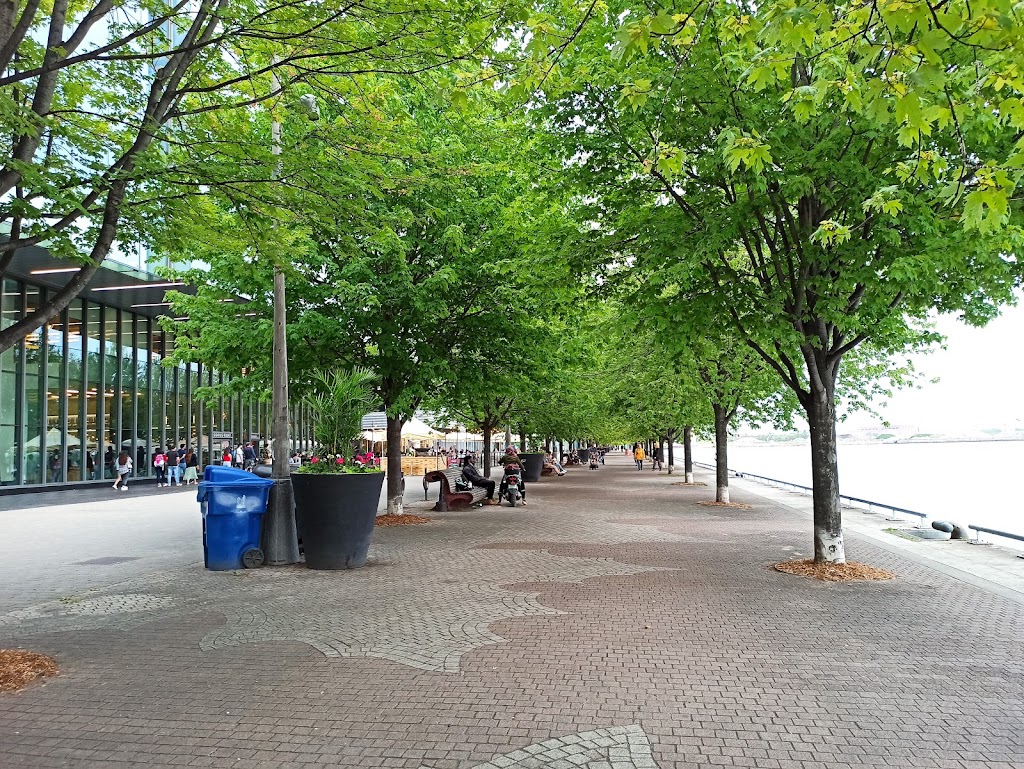 Quay Media Services (a Corus company) | 25 Dockside Dr, Toronto, ON M5A 1B6, Canada | Phone: (416) 479-7000