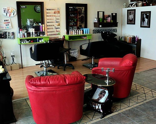 Hairdresser Gi-Mi | 10441 Boulevard Laurier, Terrebonne, QC J7M 1V4, Canada | Phone: (450) 941-1910