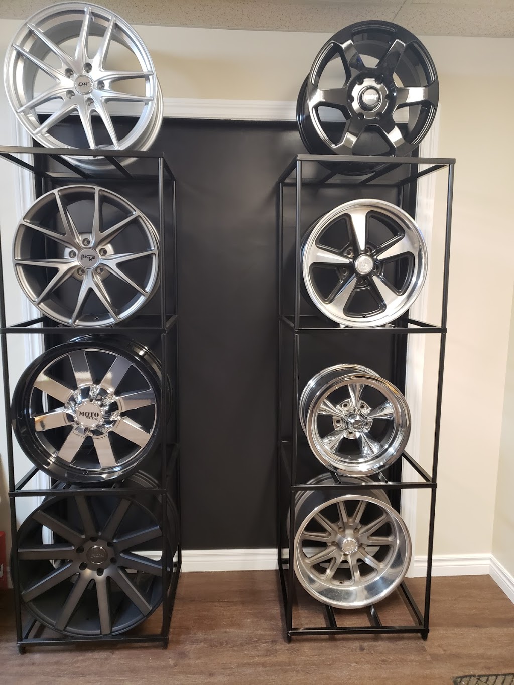 Mapleview Tire | 36 Ellen St, Barrie, ON L4N 3A3, Canada | Phone: (705) 985-8473