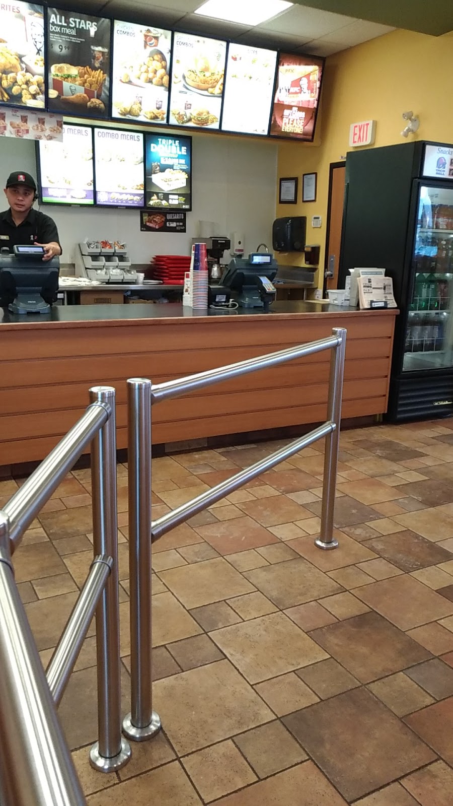 KFC | 170 Parkland Hwy, Spruce Grove, AB T7X 3X3, Canada | Phone: (780) 962-4822