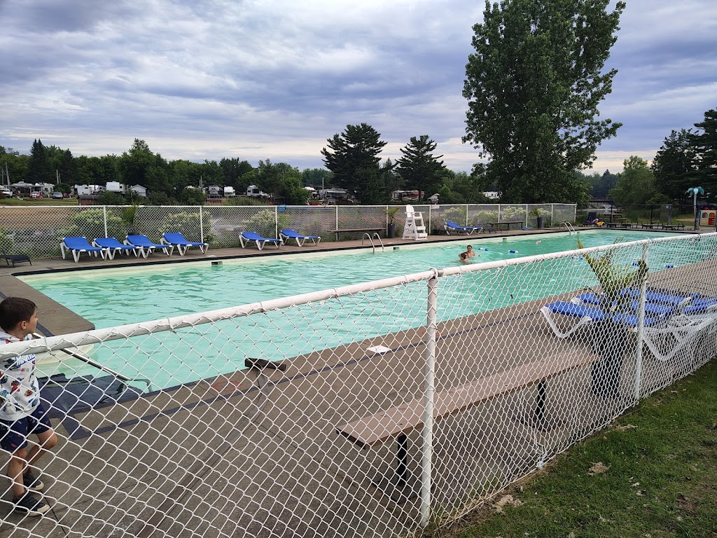 Camping Aztec Granby | 1680 Rue Principale, Granby, QC J2J 0M6, Canada | Phone: (450) 378-9410
