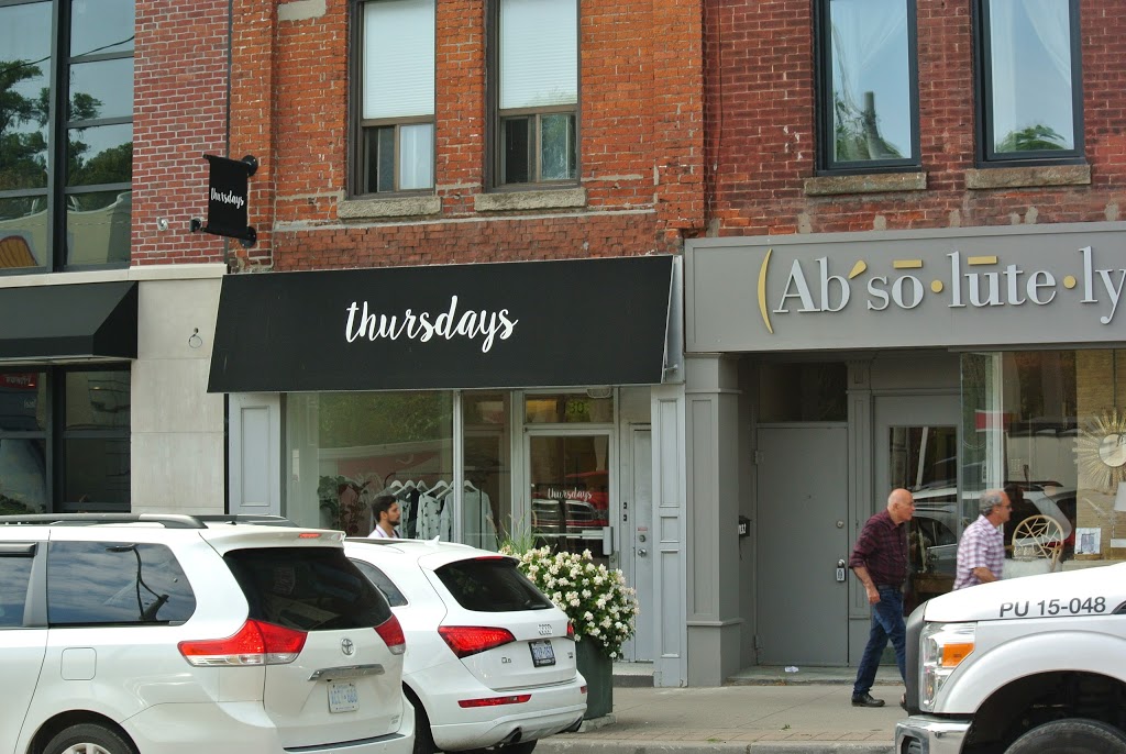 Absolutely Inc | furniture store | 1132 Yonge St, Toronto, ON M4W 2L8, Canada | 4163248351 OR +1 416-324-8351