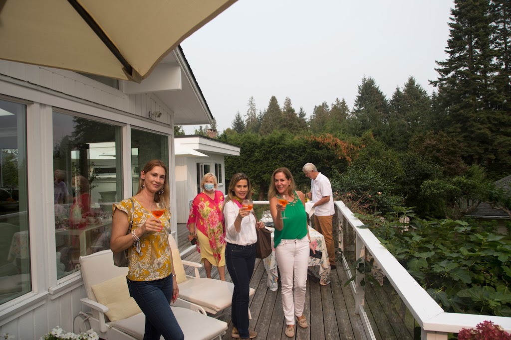 Sunshine Coast Art Tours | 4466 Stalashen Dr, Sechelt, BC V0N 3A1, Canada | Phone: (778) 650-2781