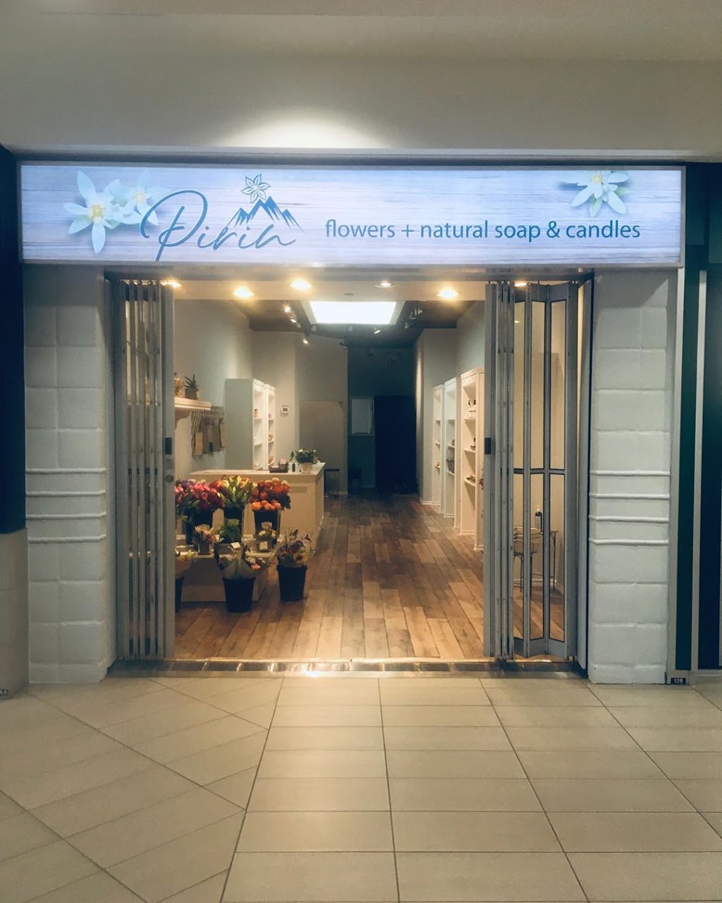 Pirin Flowers and Gifts | 1489 Stayte Rd, White Rock, BC V4B 4Z3, Canada | Phone: (604) 787-5623