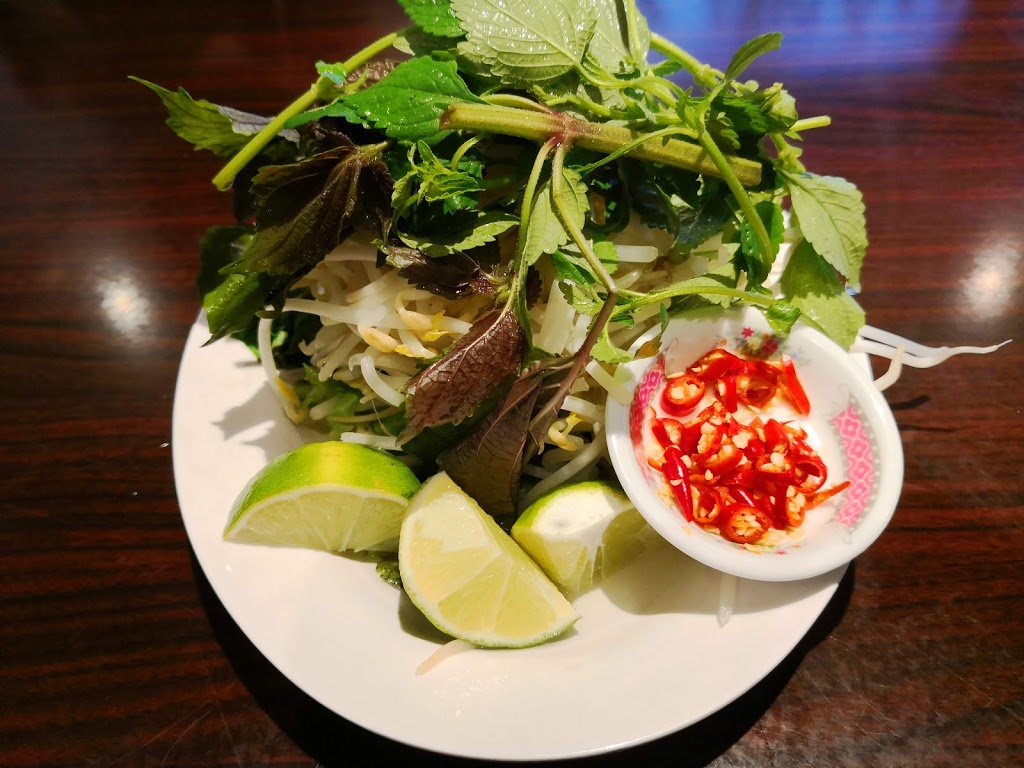 Bun Cha Ca Hoang Yen | 5083 Victoria Dr, Vancouver, BC V5P 3T9, Canada | Phone: (604) 321-2711