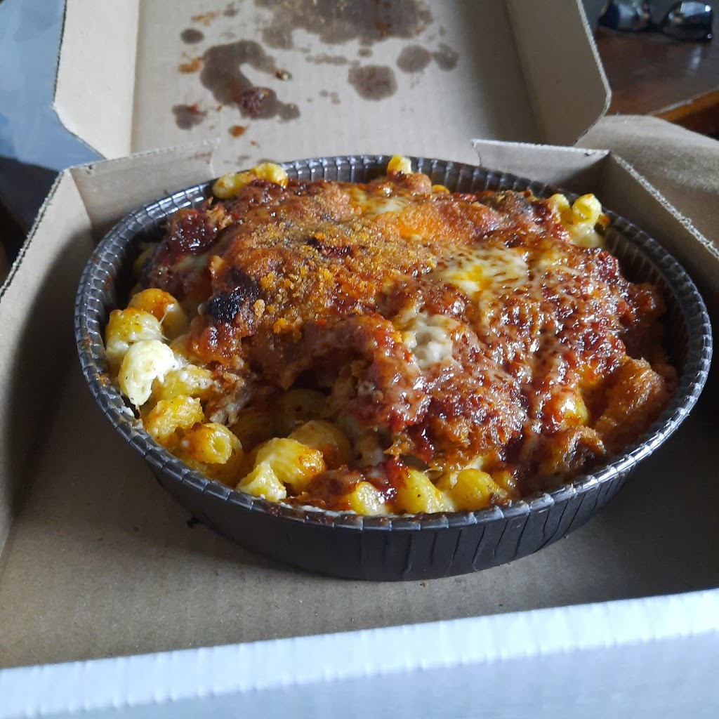 Bobbie Sues Mac + Cheese | 162 Ossington Ave #3, Toronto, ON M6J 2Z7, Canada | Phone: (647) 352-2762
