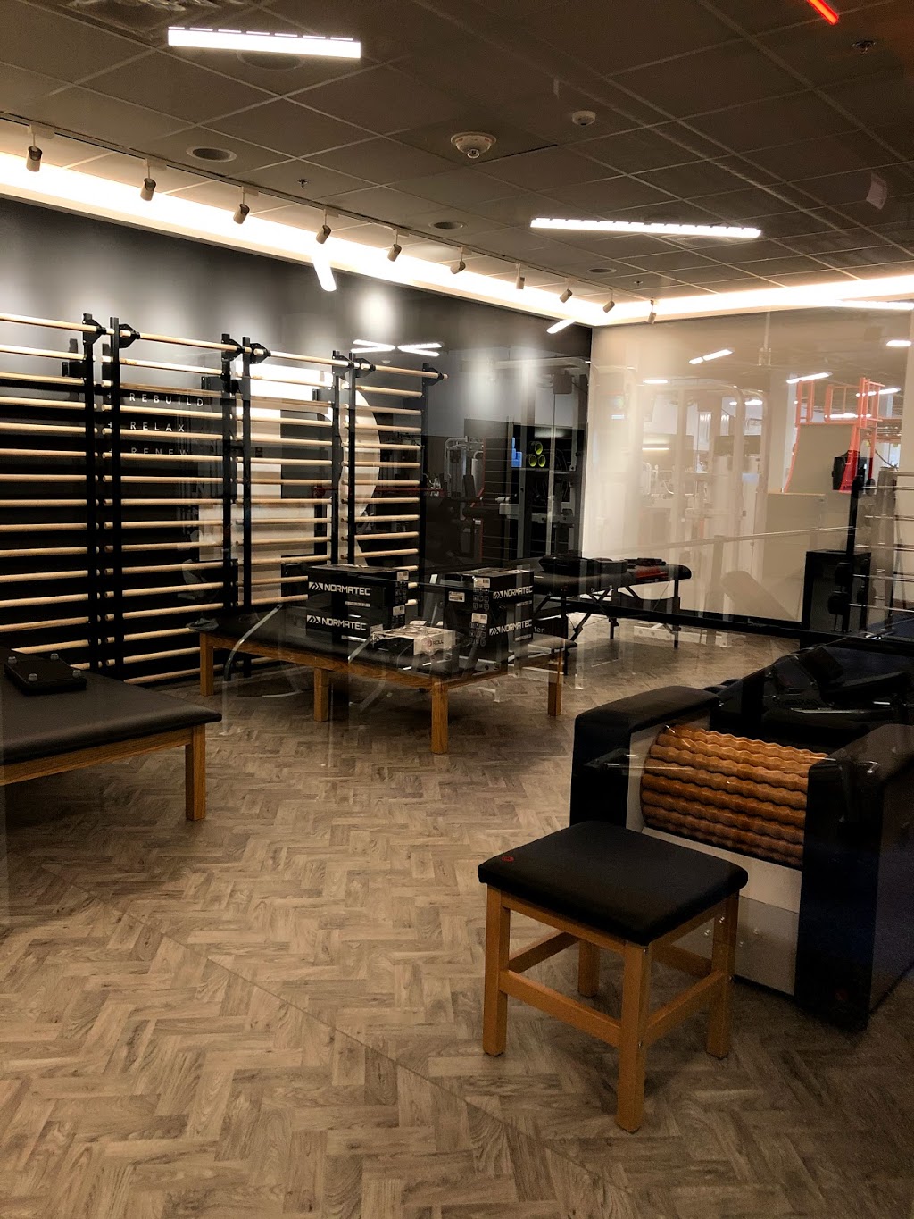 GoodLife Fitness Oakville Place Gym | 240 Leighland Ave #247, Oakville, ON L6H 3H6, Canada | Phone: (905) 815-8985