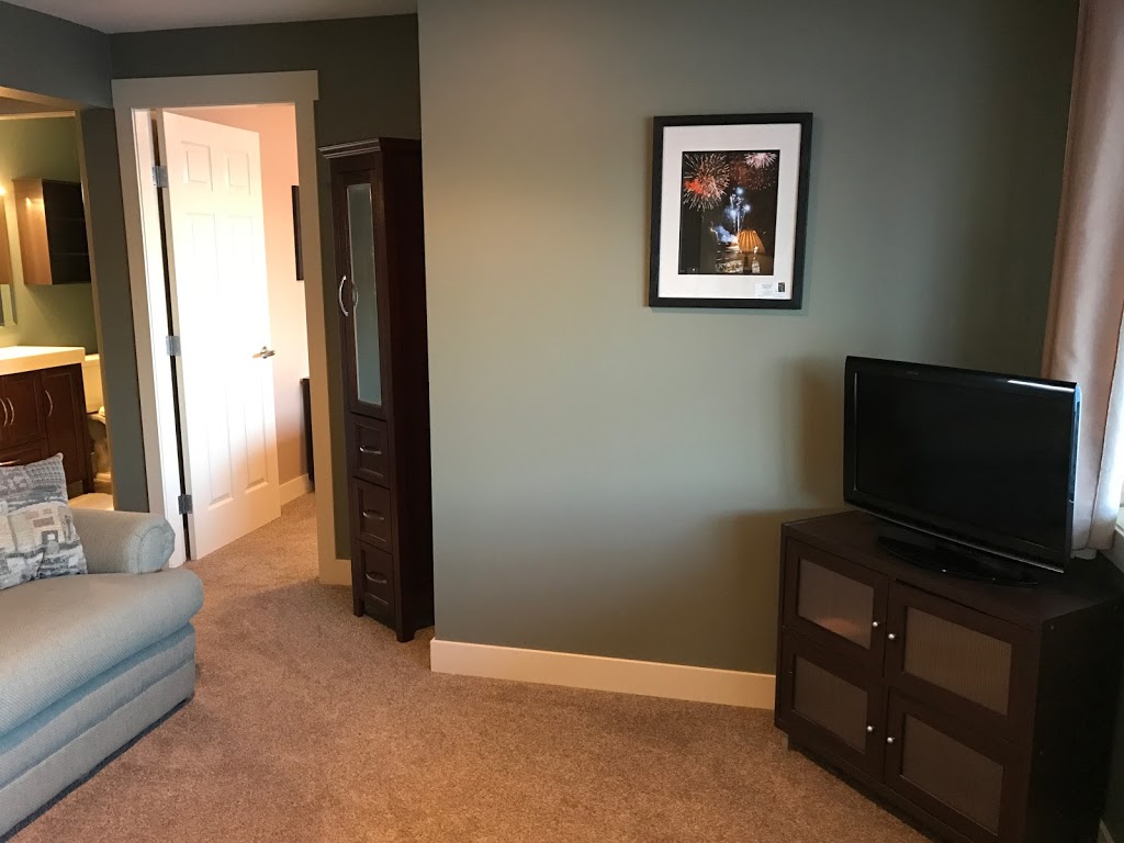 Red Haven Retreat Vacation Suites | 5803 Atkinson Crescent, Peachland, BC V0H 1X4, Canada | Phone: (250) 767-0137