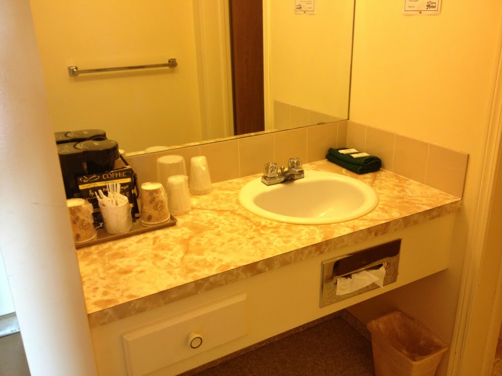 Siesta Motel | 5218 46 St, Olds, AB T4H 1B8, Canada | Phone: (403) 556-3376
